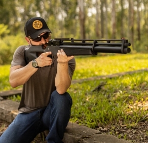 CARABINA PRESSAO ROSSI PCP R8 BLACK STANDARD 5.5MM COM COMPRESSOR - Imagem 5